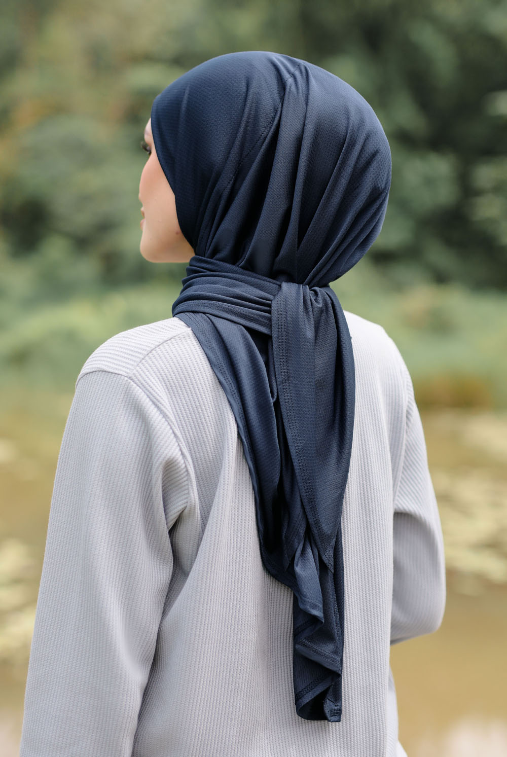 (AS-IS) Luna Sport Bawal Instant in Deep Blue